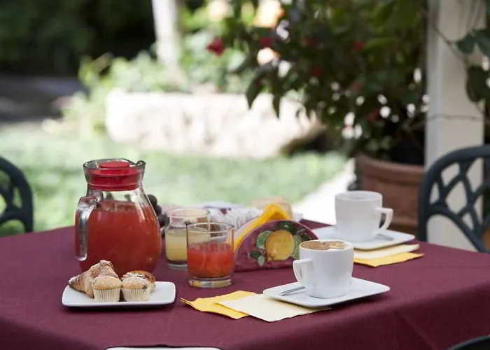 Relais Angiolina בית הארחה 4*