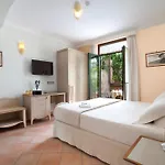 Relais Angiolina 4*