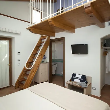 Relais Angiolina 4*