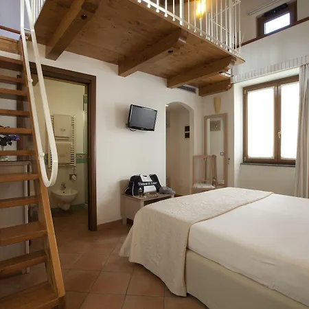 Maison d'hôtes Relais Angiolina 4*