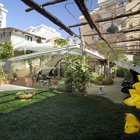 Guest house Relais Angiolina 3*