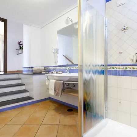 Relais Angiolina Maison d'hôtes 4*