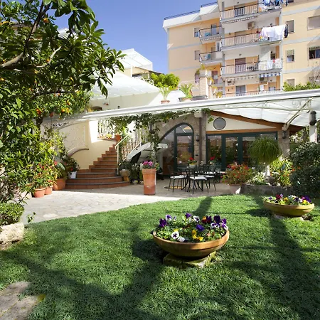 Гостевой дом Relais Angiolina 4*