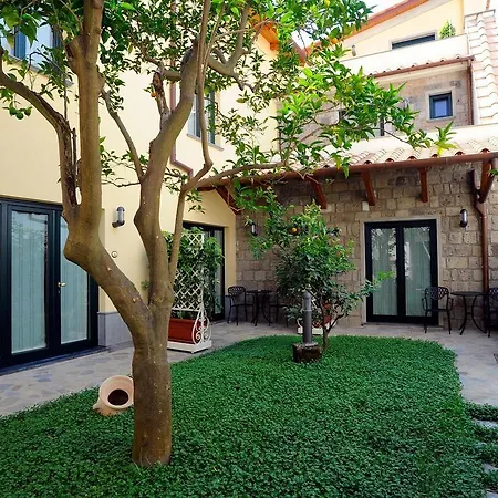 Гостевой дом Relais Angiolina 4*