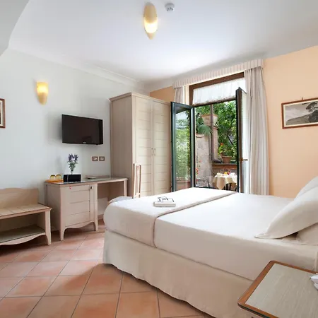 Relais Angiolina 4*