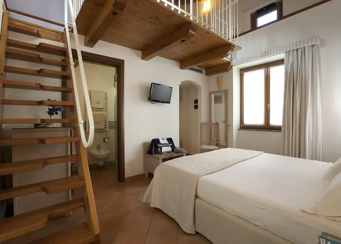 Πανσιόν Relais Angiolina 4*