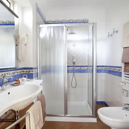 招待所 瑞拉斯维拉安吉奥里纳酒店 索伦托